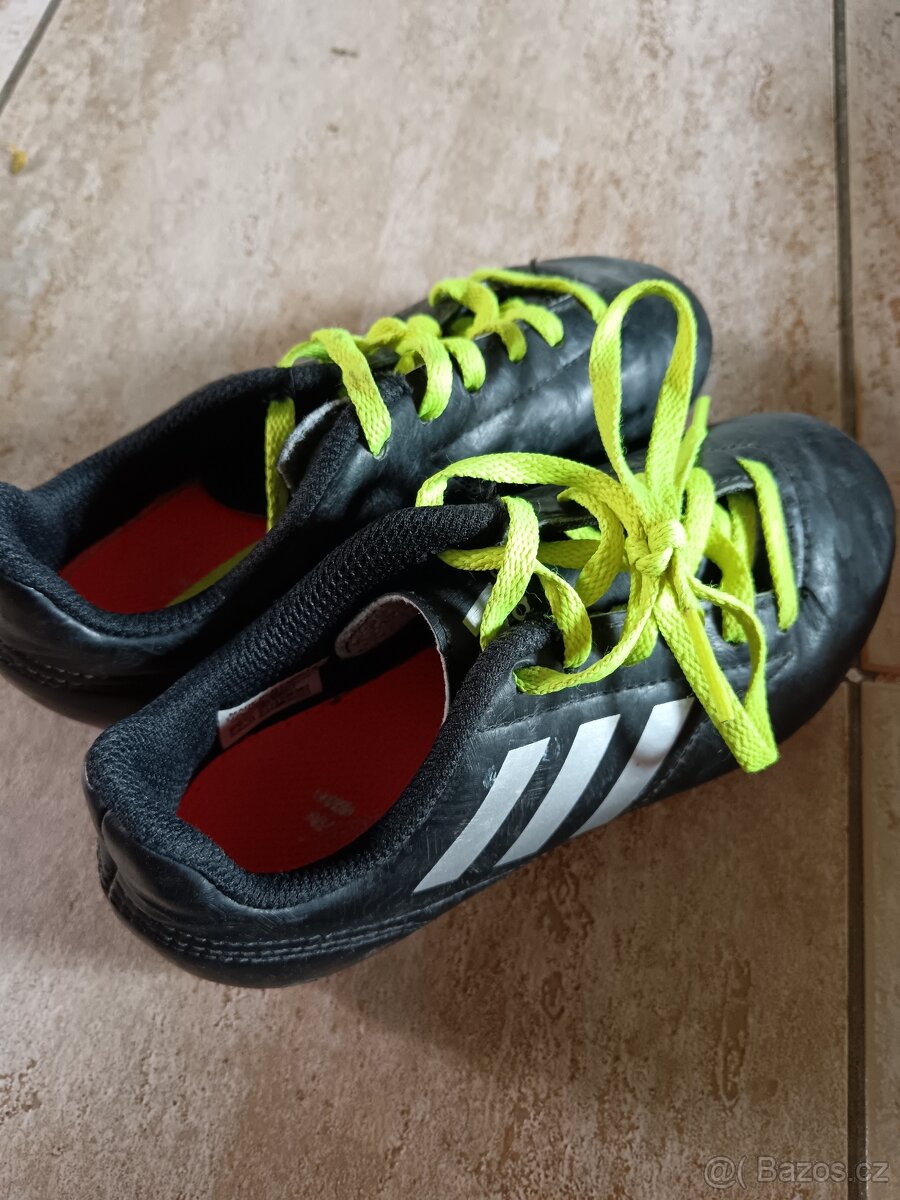 Dětské kopačky Adidas 30