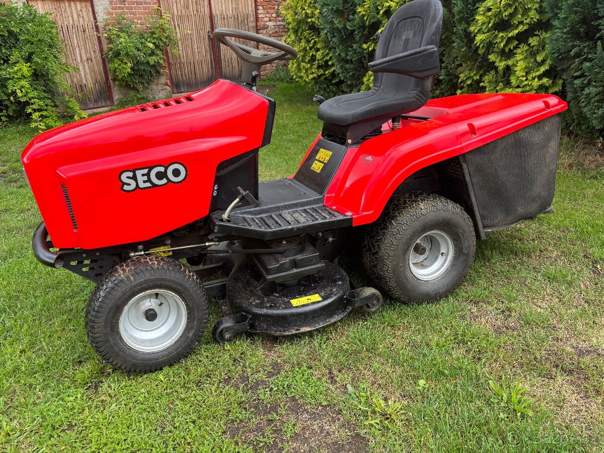 Travní traktor SECO
