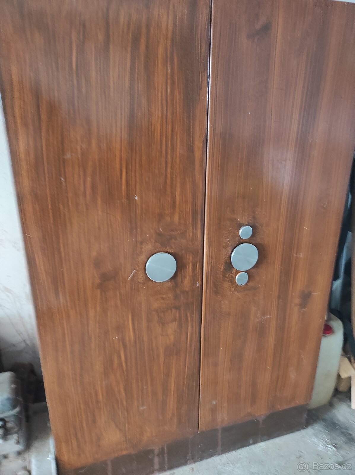 Skříňový Trezor 170x108x60 hmědý dekor