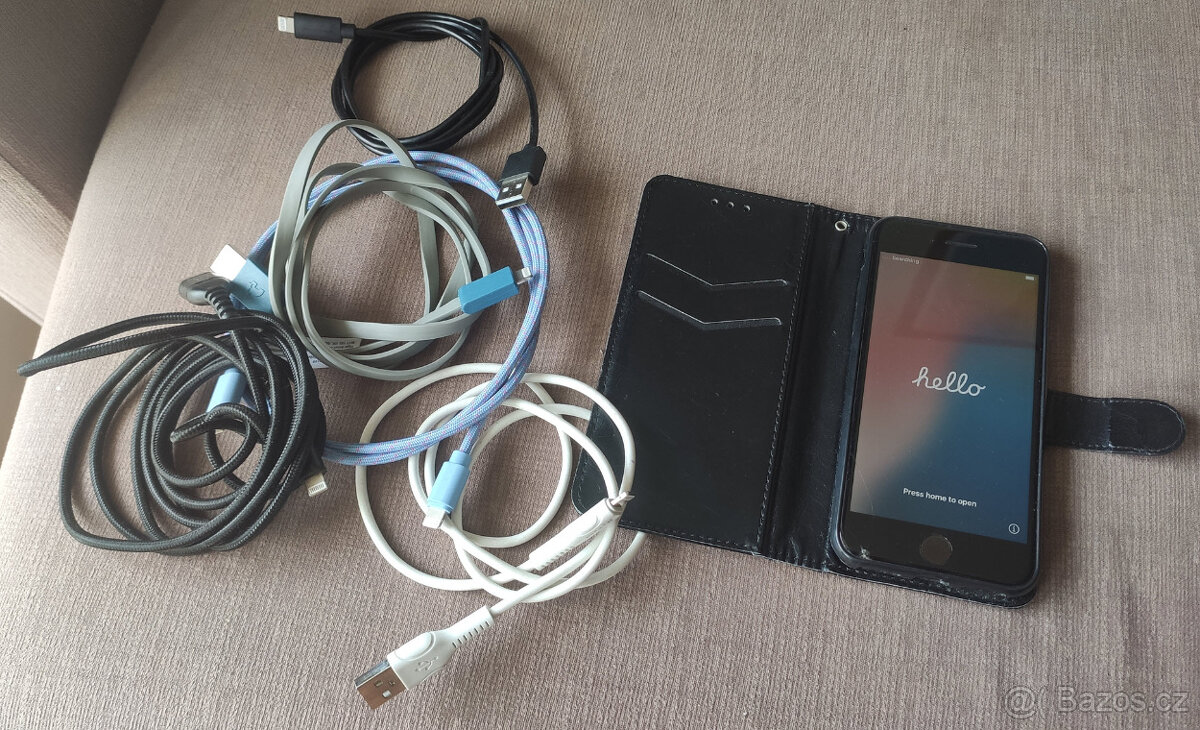 APPLE SE 2020 (64GB)
