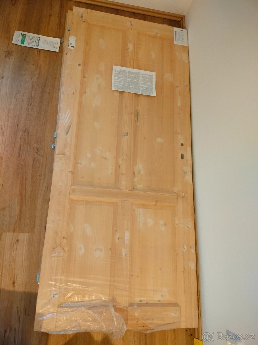 Prodám dřevěné dveře