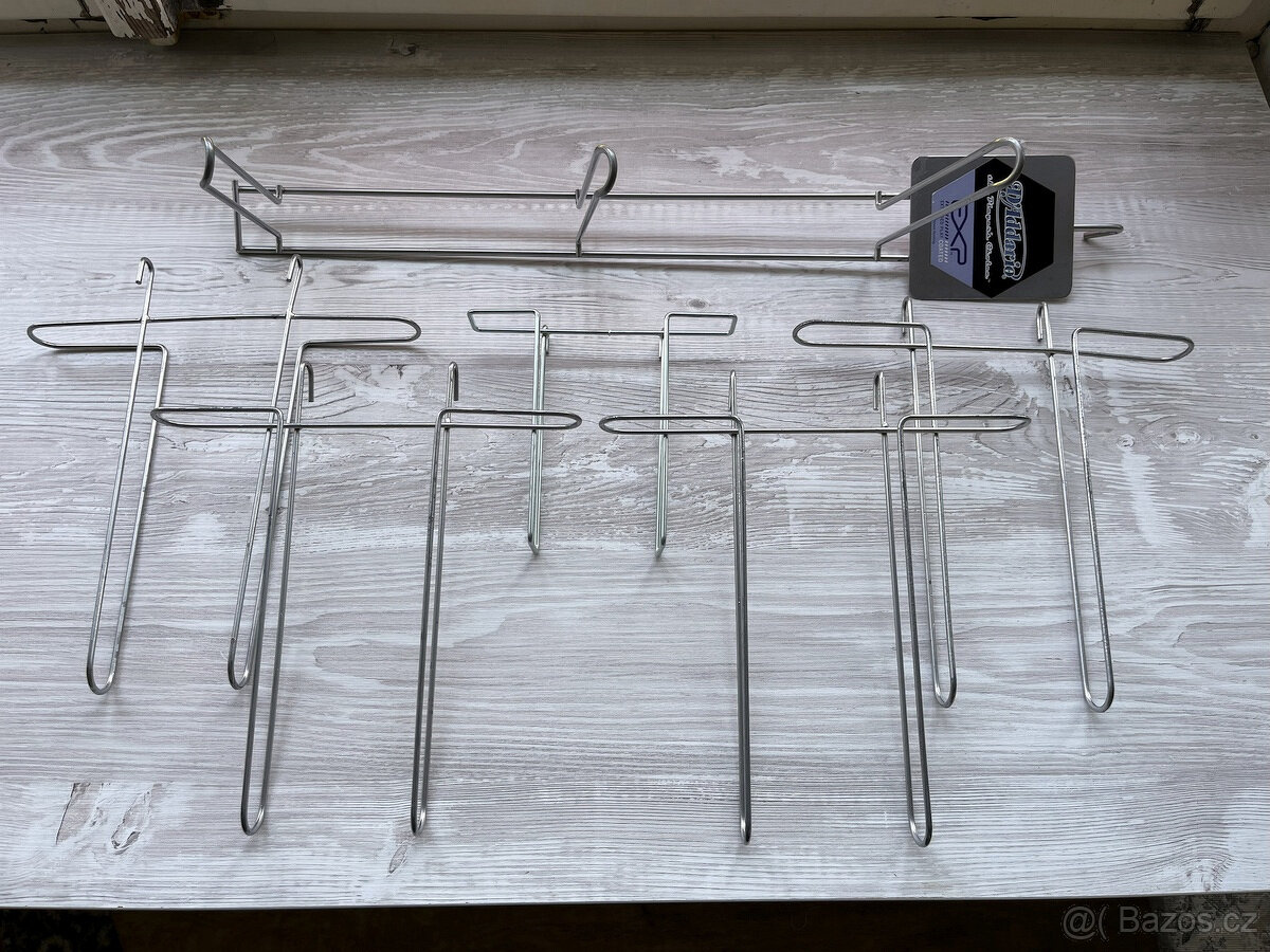 Drátěný program - přídavné držáky na katalogy (chrom)