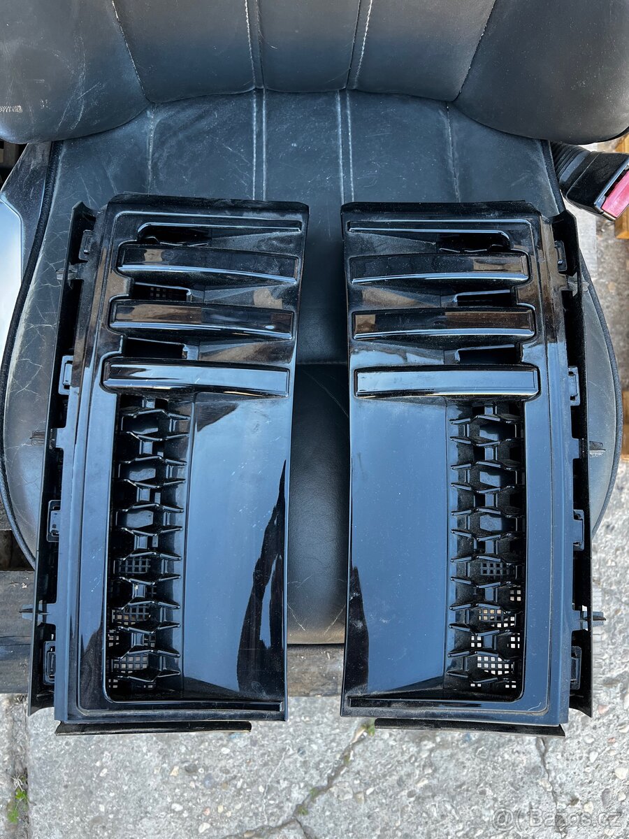 Range Rover L322 Supercharged bocni mrizky