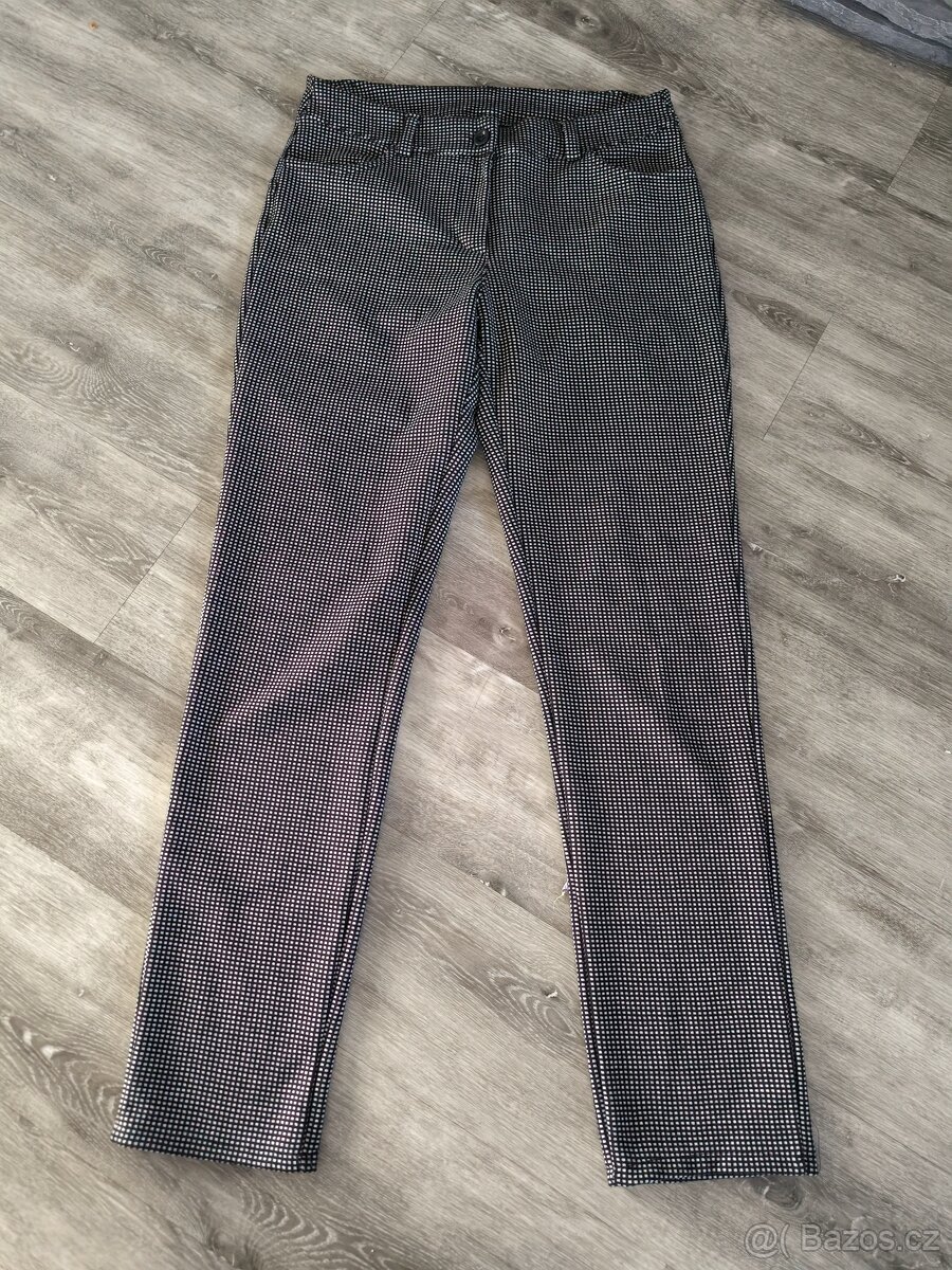 Dámské kalhoty vel. M