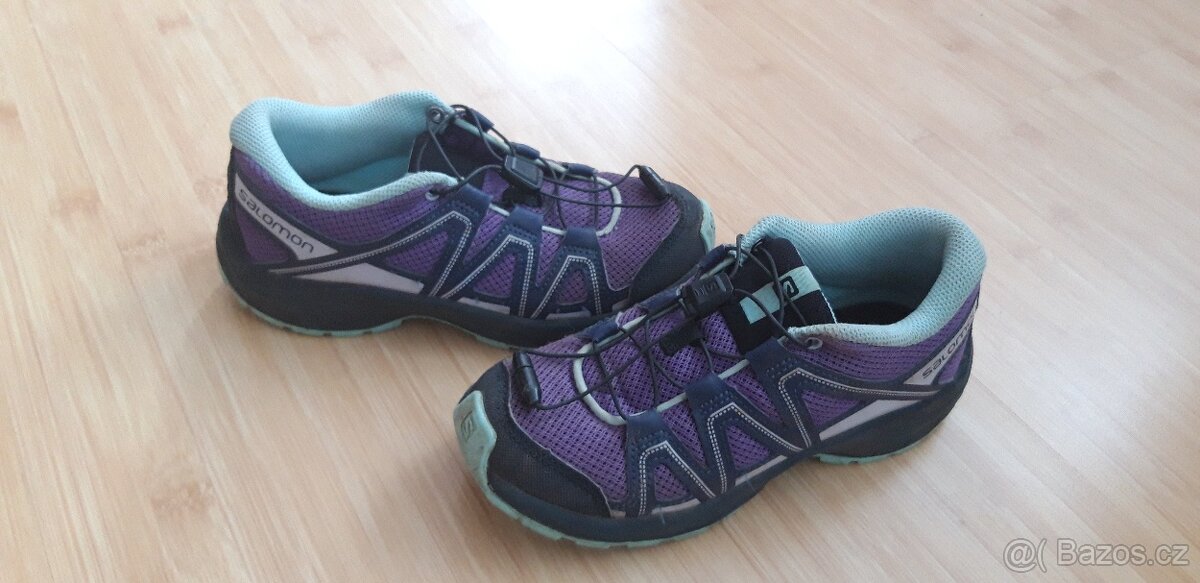 Dívčí outdoorové boty zn. Salomon - vel. 35
