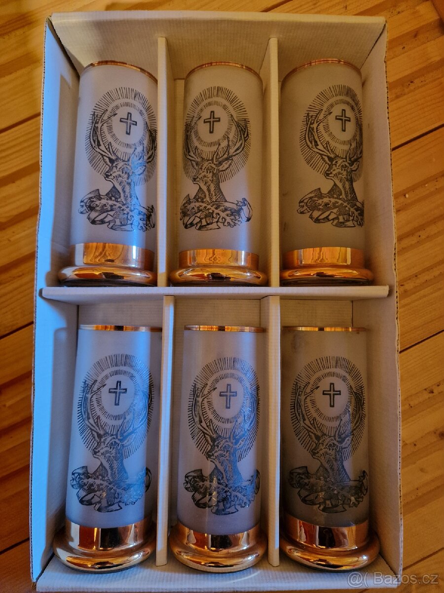 Myslivecké zlacené skleničky -nové, nepoužité
