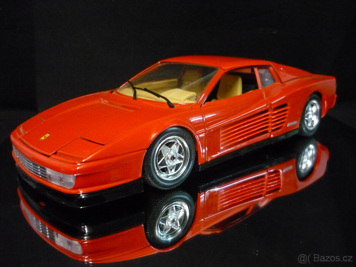 Ferrari Testarossa 1984 Bburago 1/18