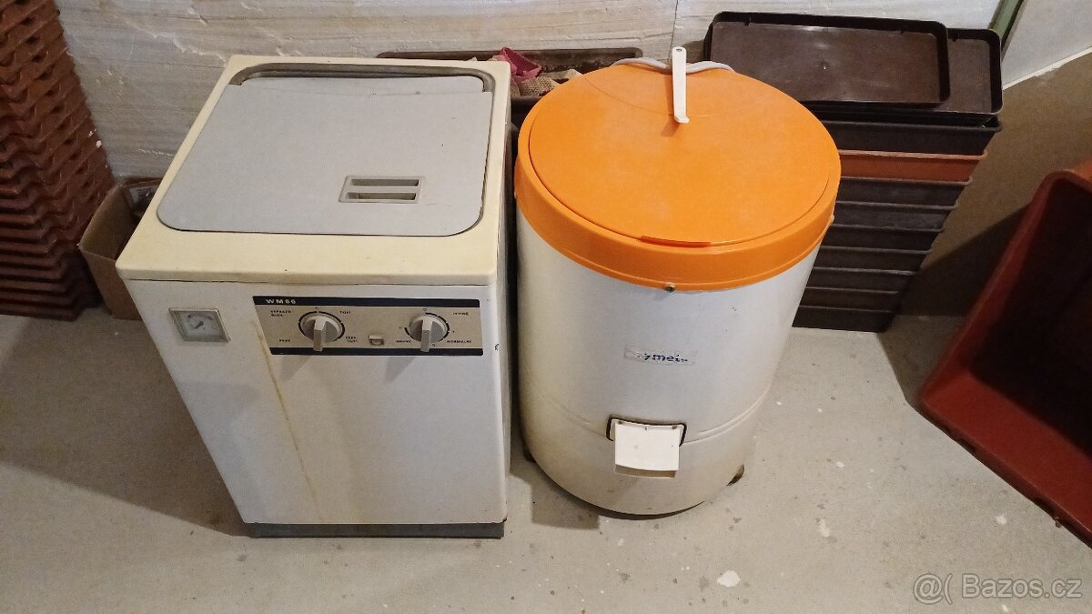 Výřivá pračka a ždímačka