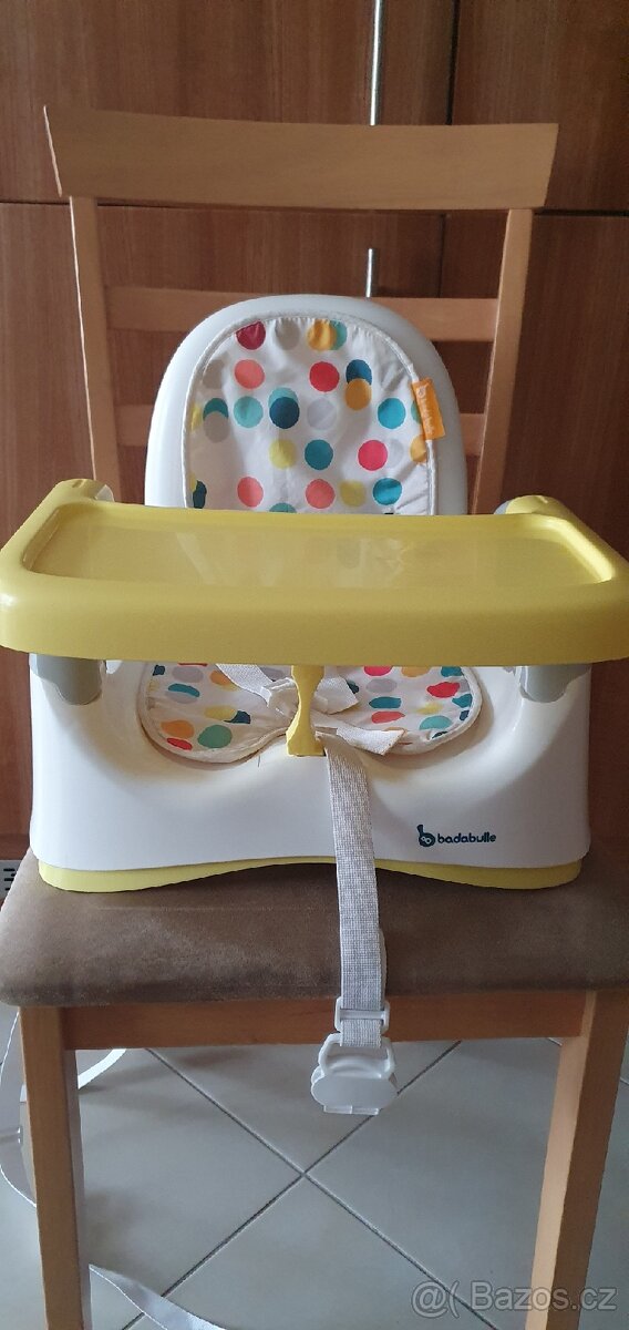 Cestovni sedacka s pultikem