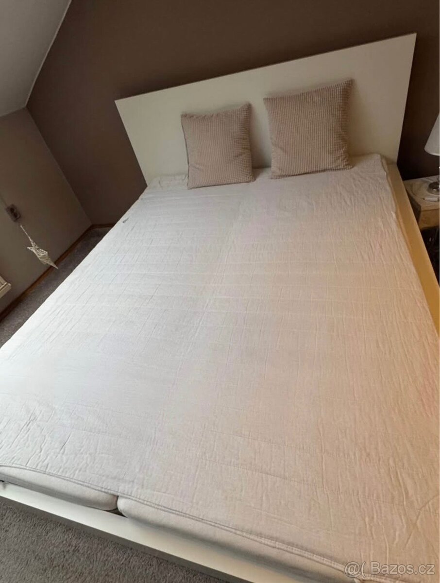 Postel Ikea Malm 200 x 160