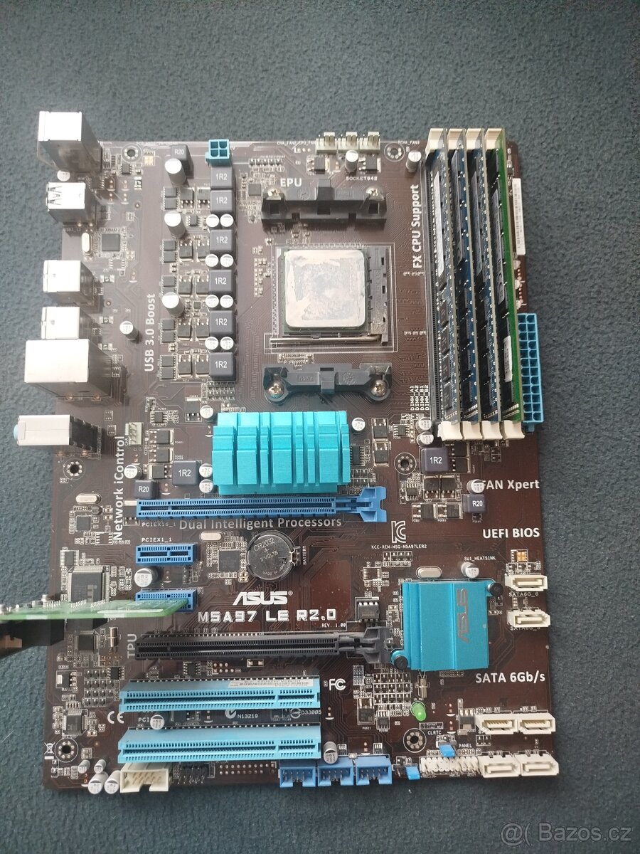 ASUS M5A97 R2.0 + CPU AMD + 16GB Ram