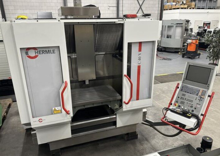 Obráběcí centra - vertikální C 40V