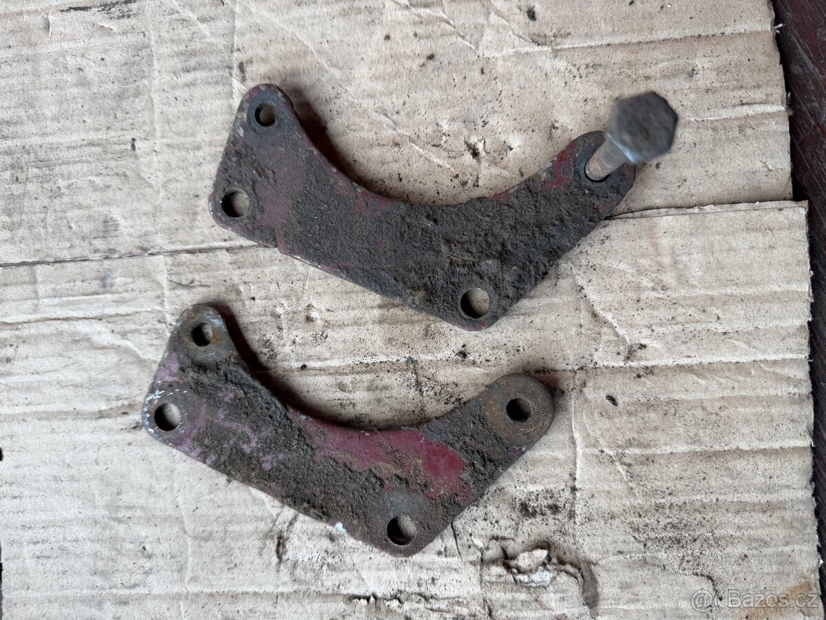 4x držáky motoru - DKW 350 NZ