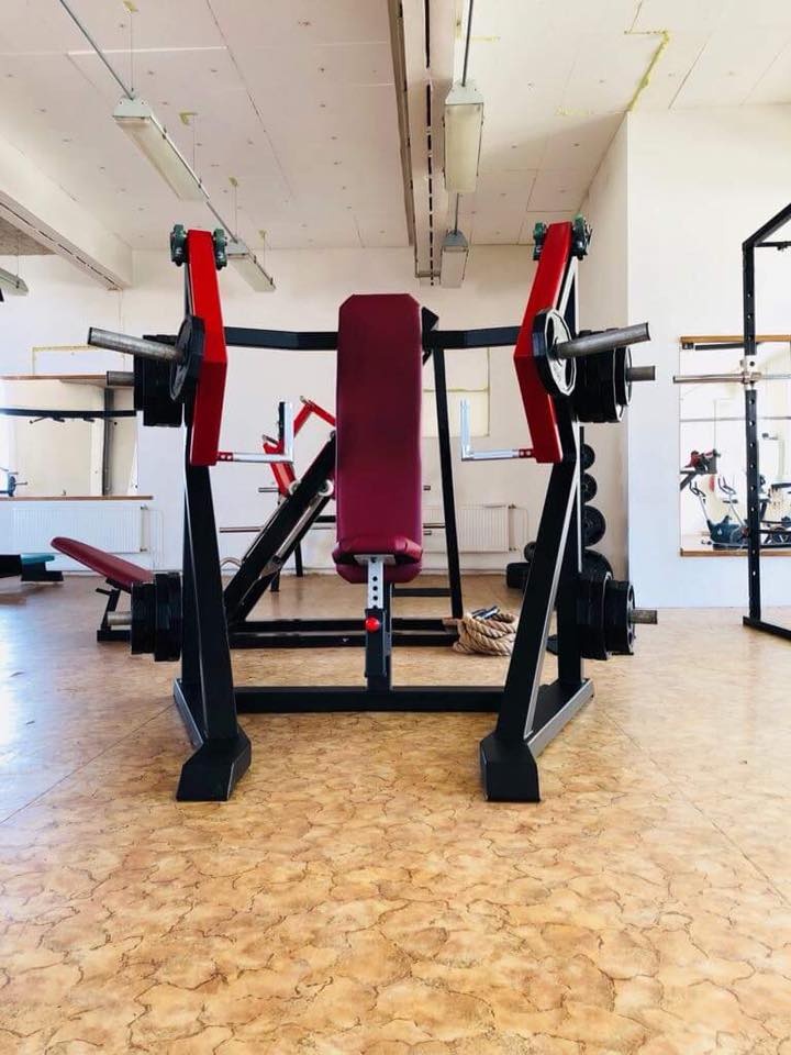 Posilovací stroje typu Hammer