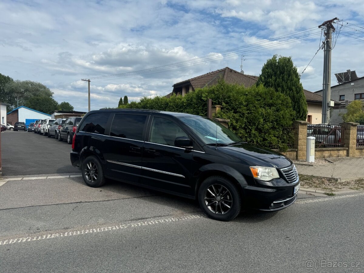 Chrysler Town Country 3.6 RT Stown DVD 2012