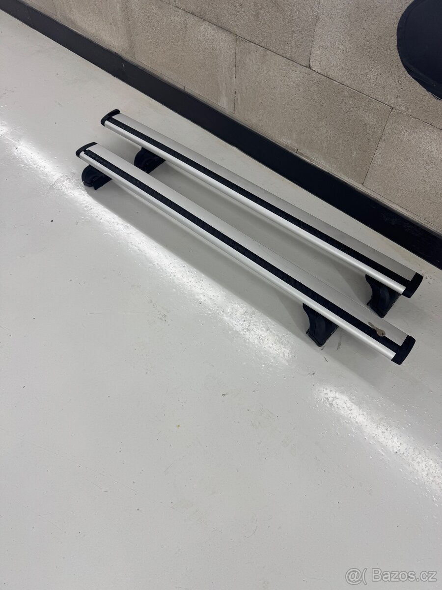 Toyota corolla střešní lížiny