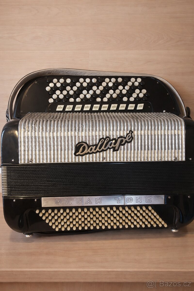 Unikátní šestiřadý akordeon Dallape