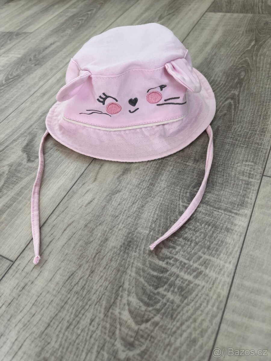 Čepičky holčička 3 ks