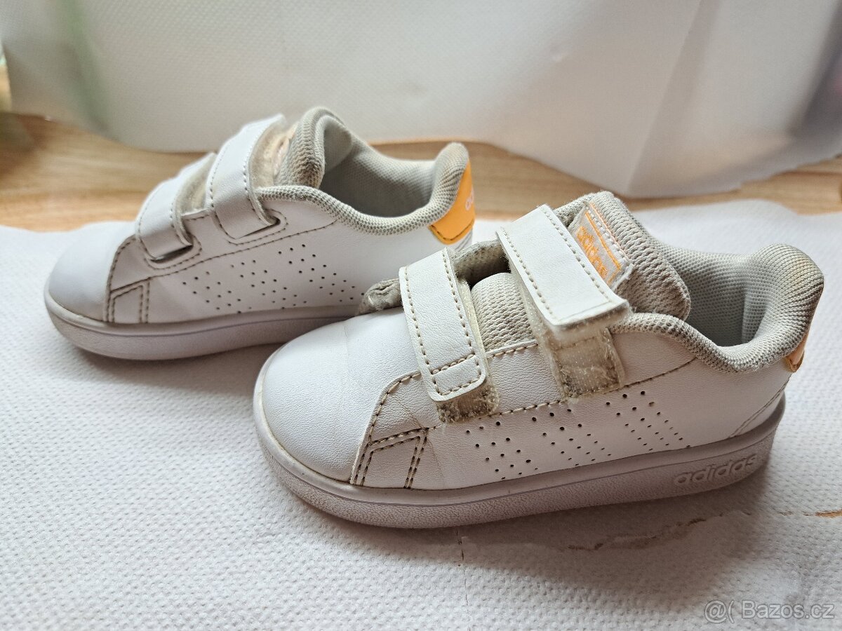 Botasky (tenisky) Adidas, vel. 22