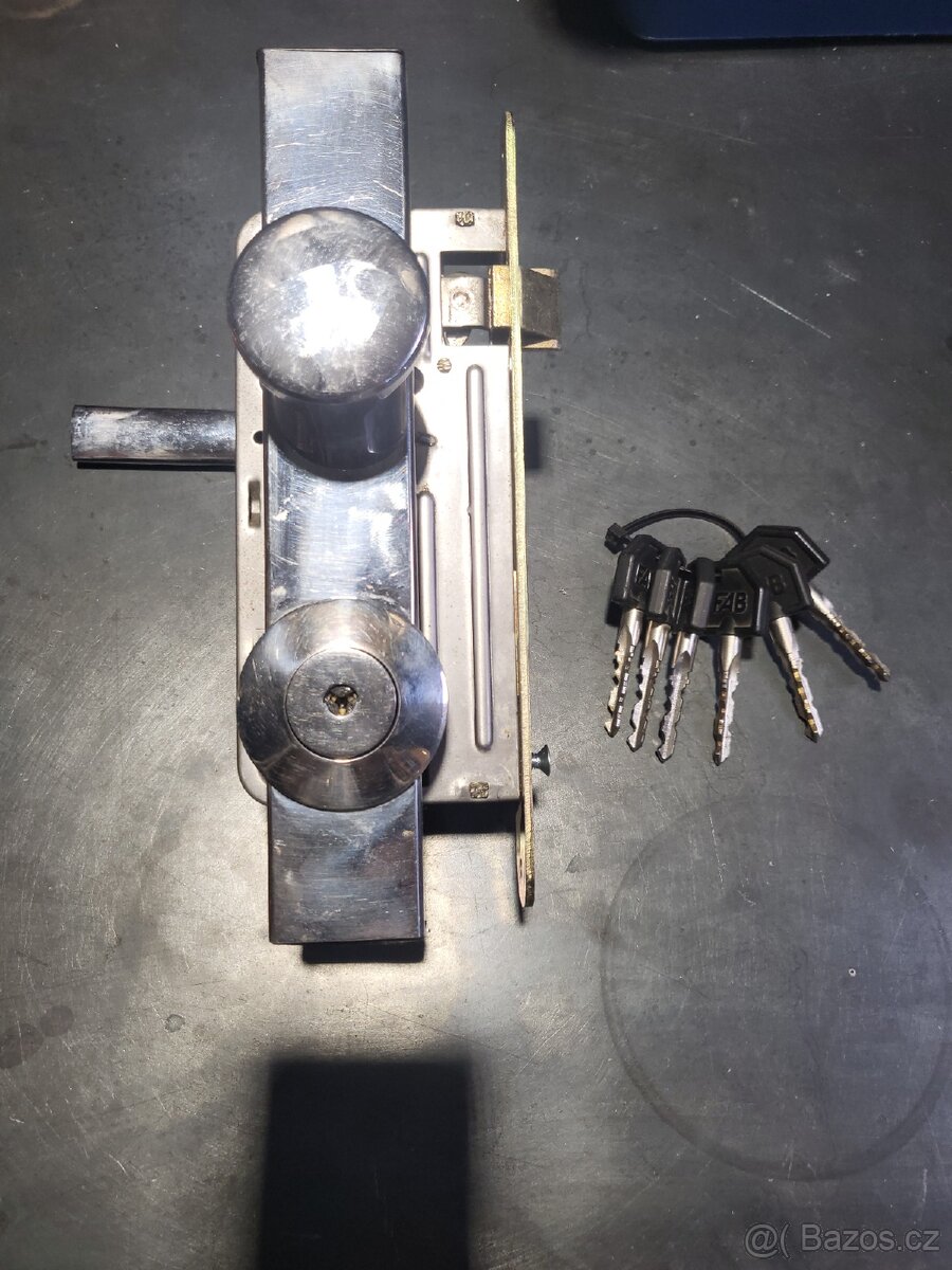 Bezpečnostní kování