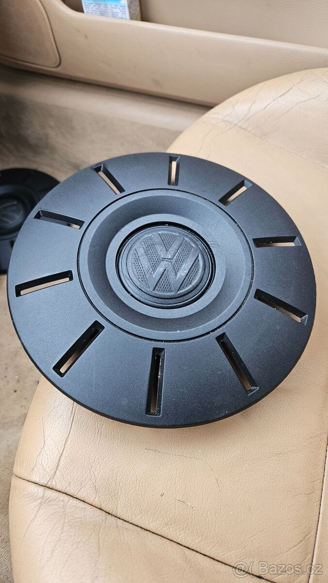 1x Poklička Volkswagen Transporter T5 T6