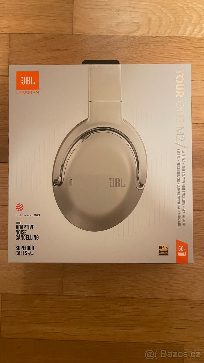 JBL Tour One M2 champagne