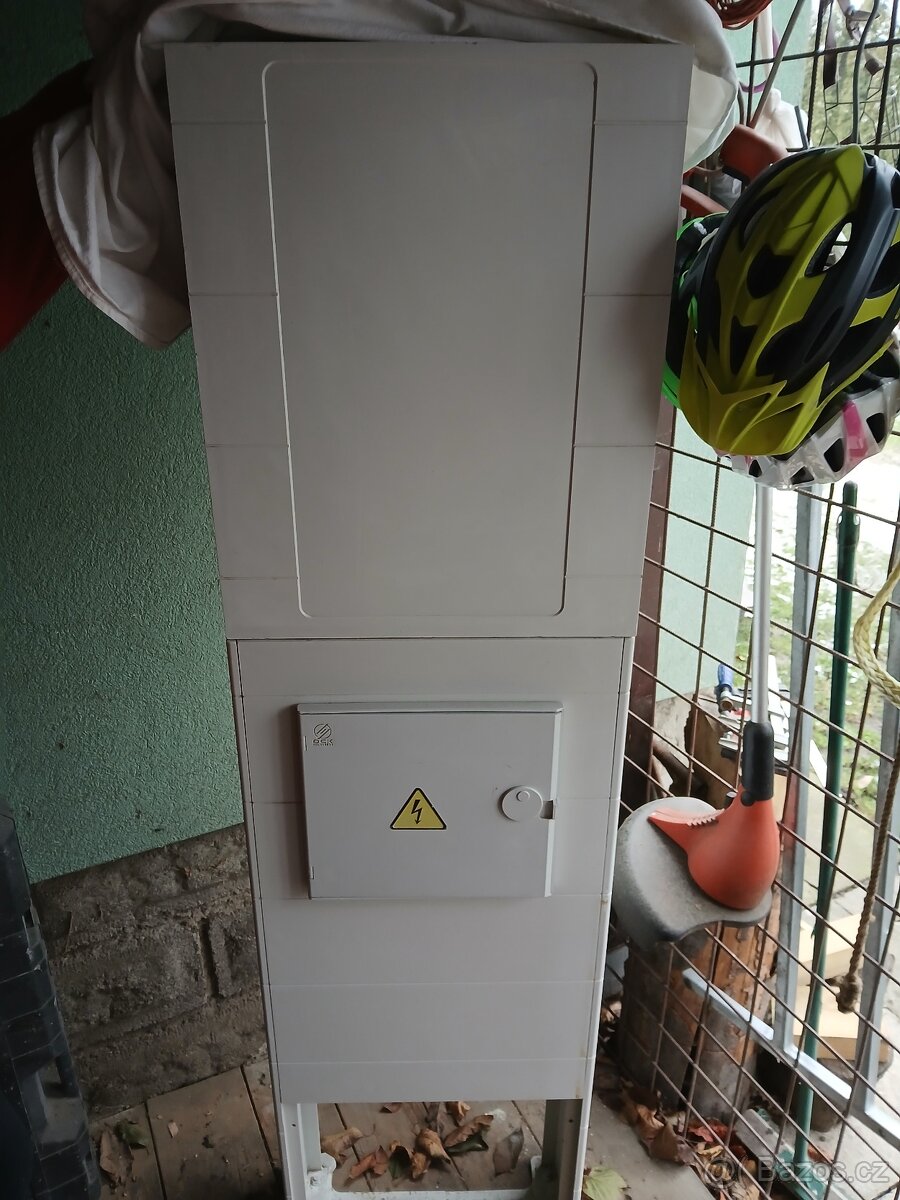 Elektrická rozhodná skříň