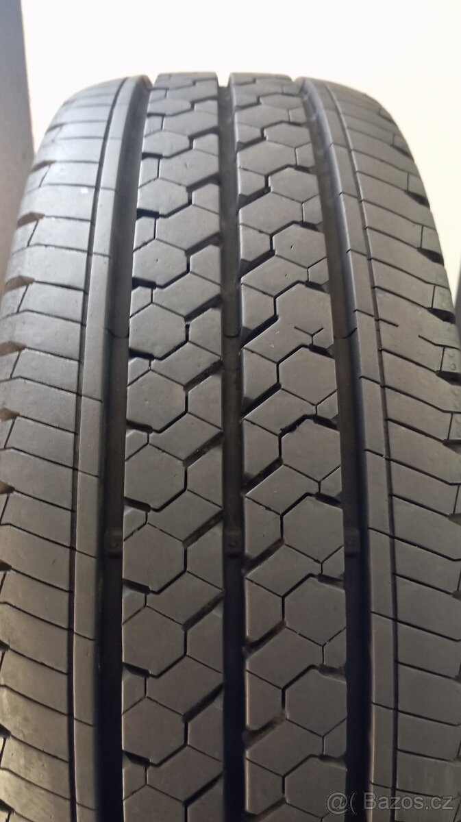 215/70R15 C -MATADOR -letní