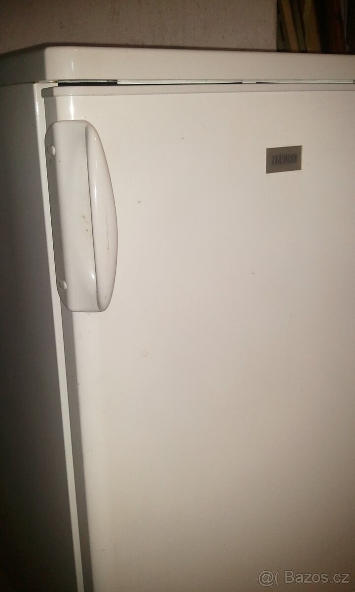 Lednička Zanussi ZRG 314 SW