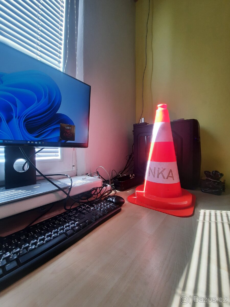 Prodám dopravní kužel
