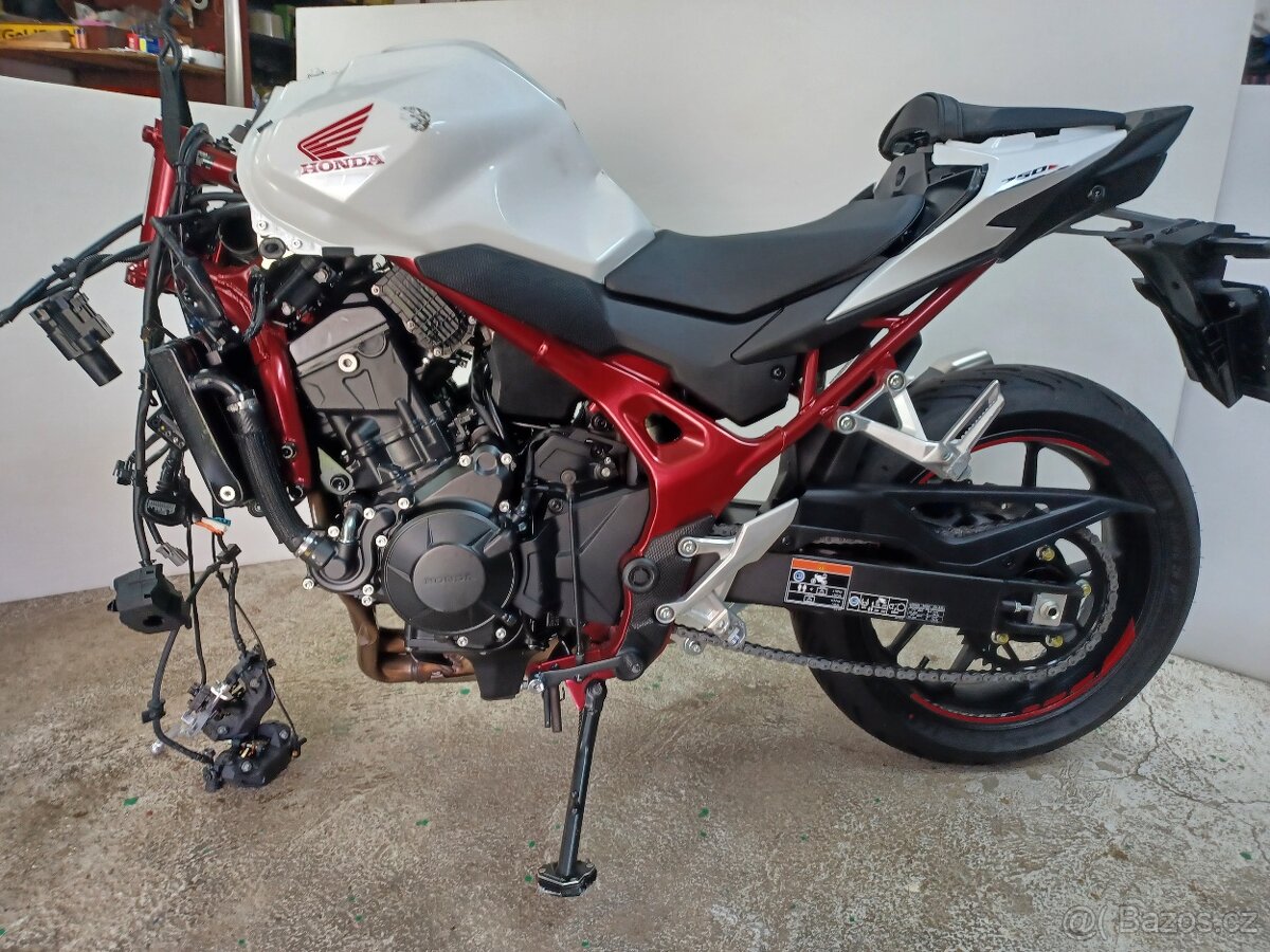 HONDA CB 750 HORNET - TACHOMETR, DISPLAY