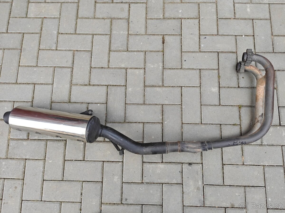 Suzuki GS 500 - výfuk