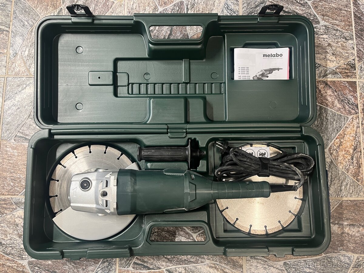 Úhlová bruska Metabo WE 2200-230 100%