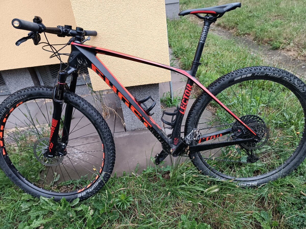 Ghost lector (CARBON)