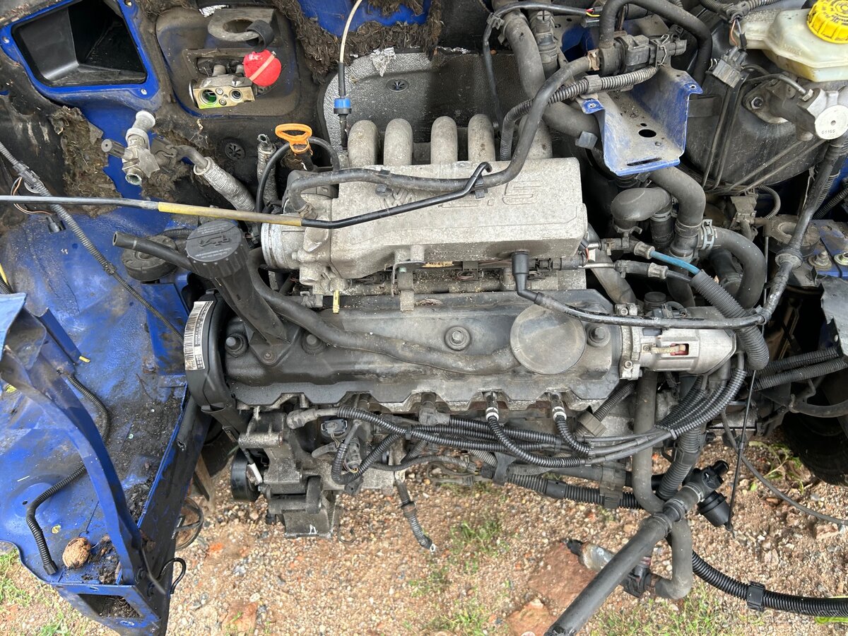 Motor t4 2,5i 85kw AVT