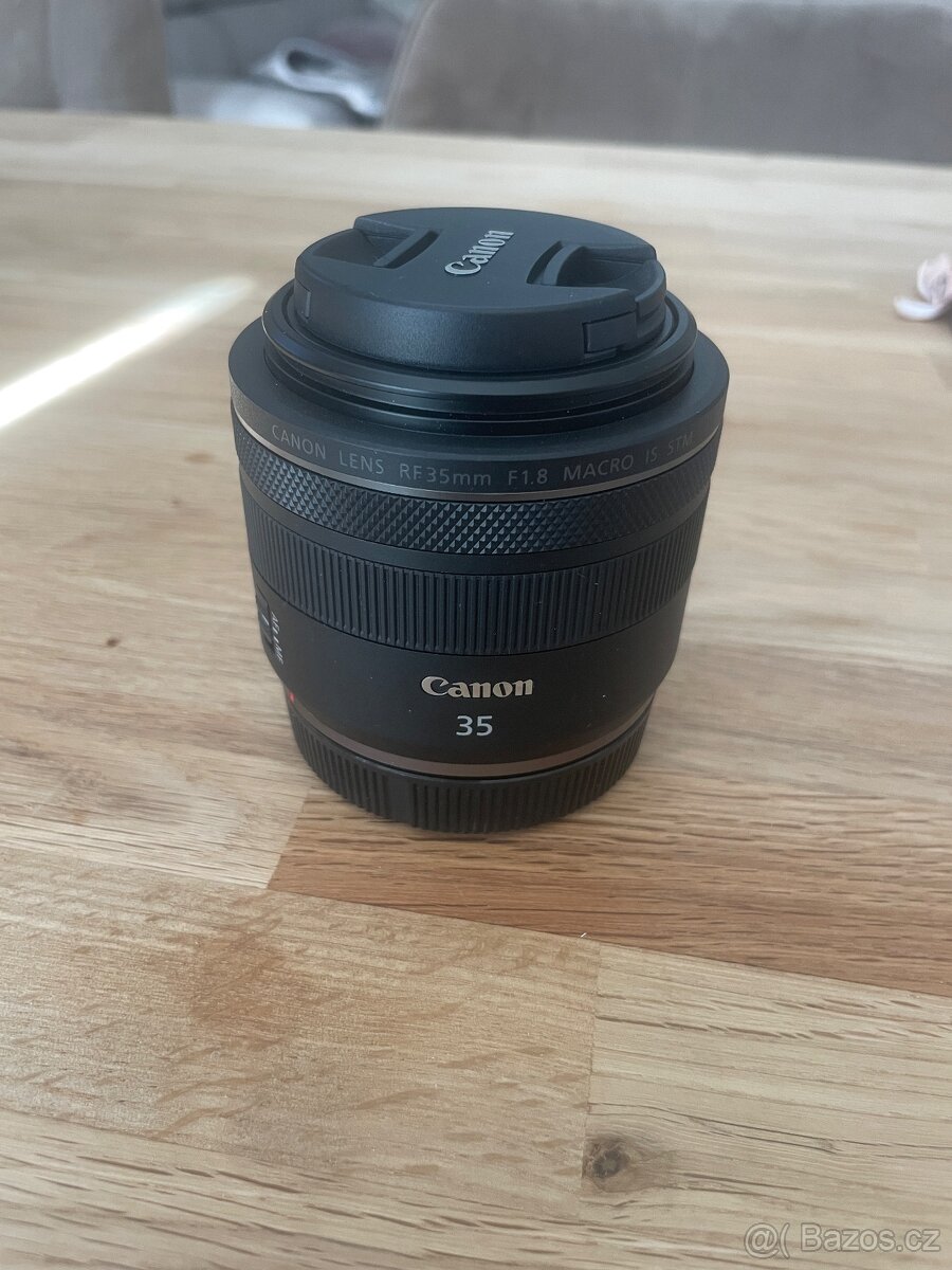 Canon RF 35mm F1.8 Macro IS STM