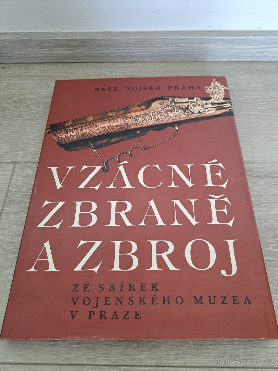 Kniha - Vzácné zbraně a zbroj