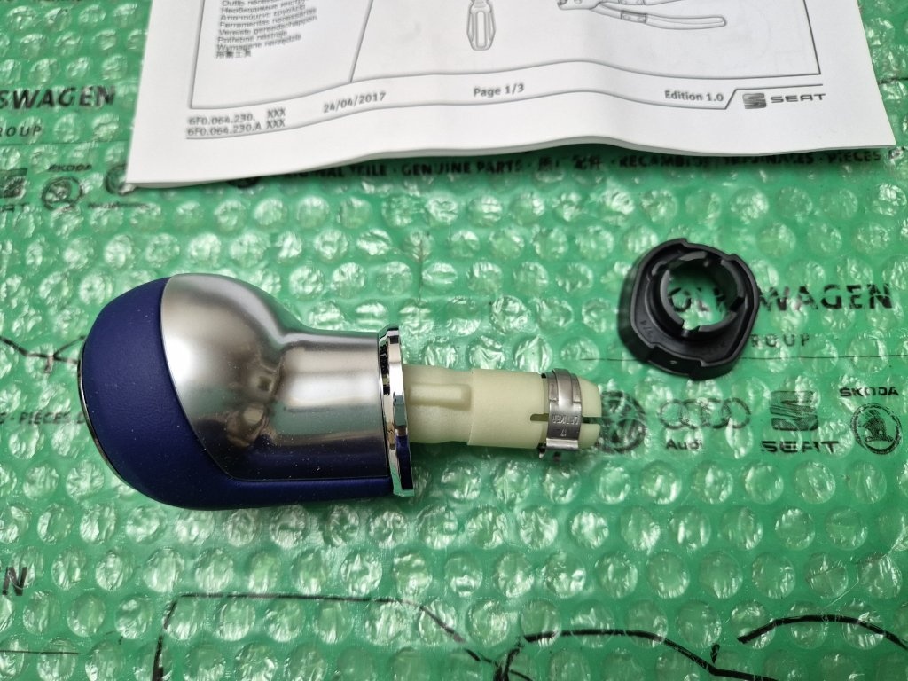 sportovní rukojeť řadící páky Seat Ibiza od 2017 s 5 rychlos