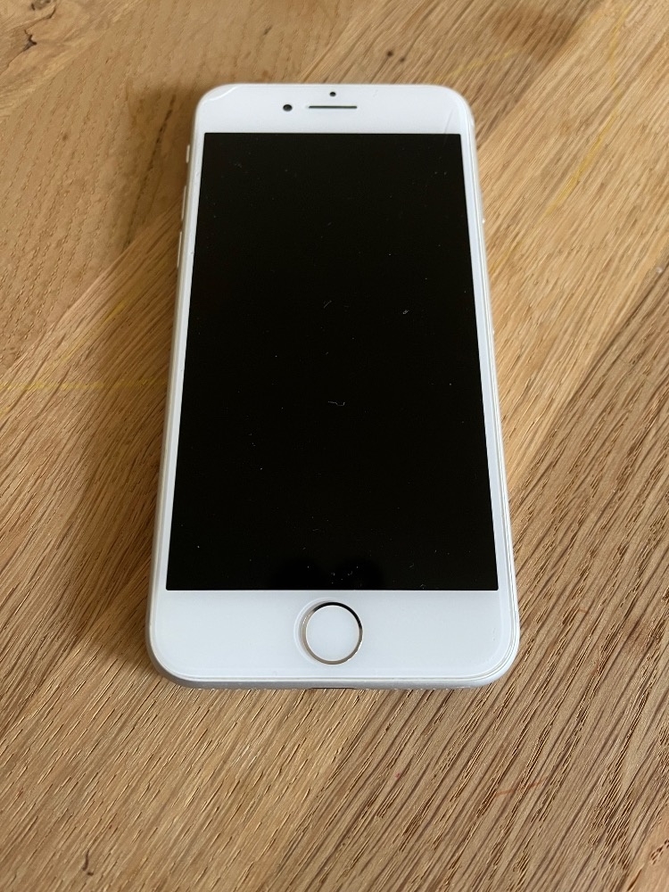 Apple iPhone 8, 64 GB, silver