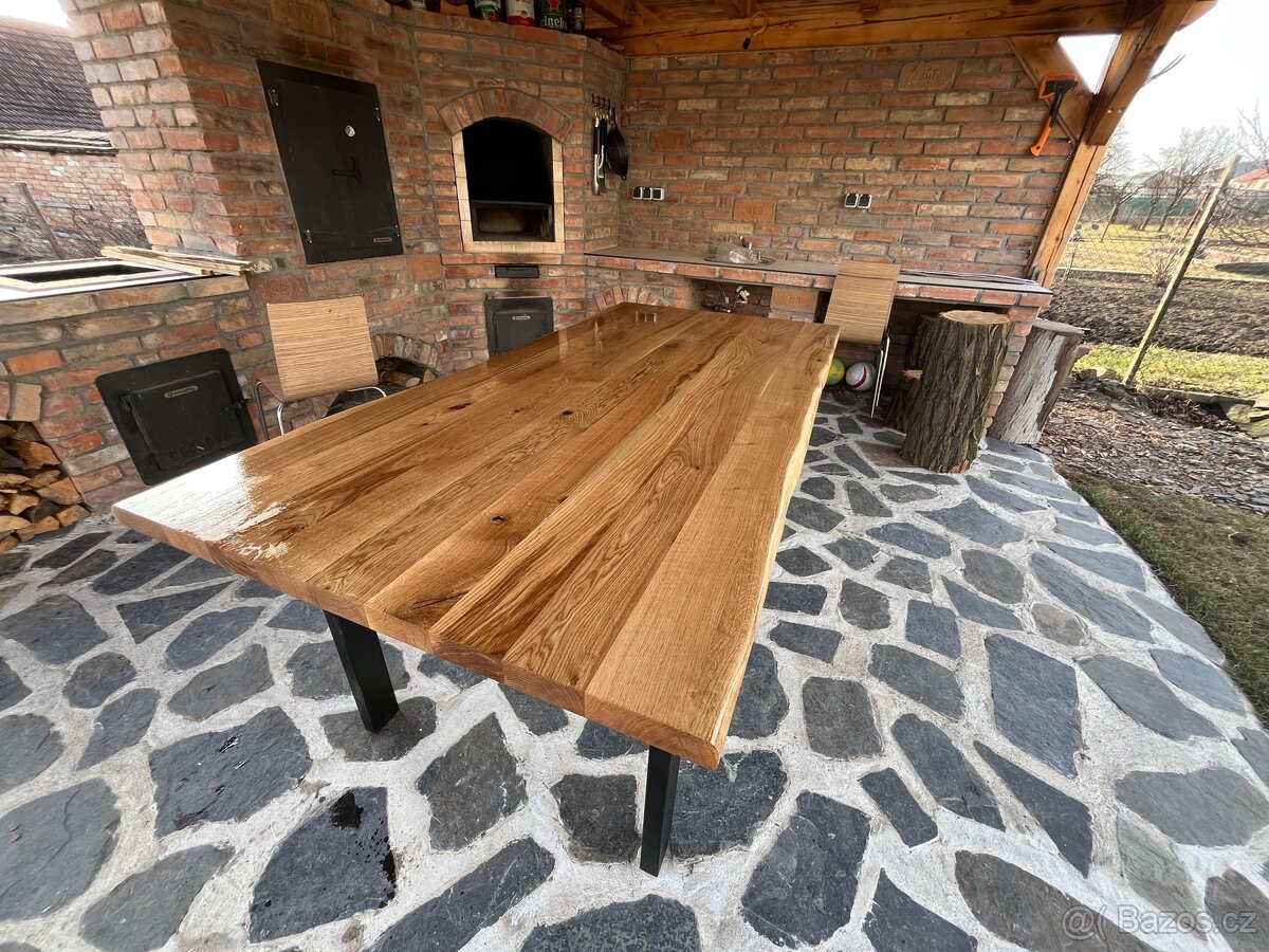Stůl z dubového masivu 200x100 cm s přírodními okraji