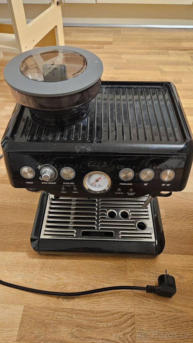 Sage bes870bks na náhradní díly / k opravě