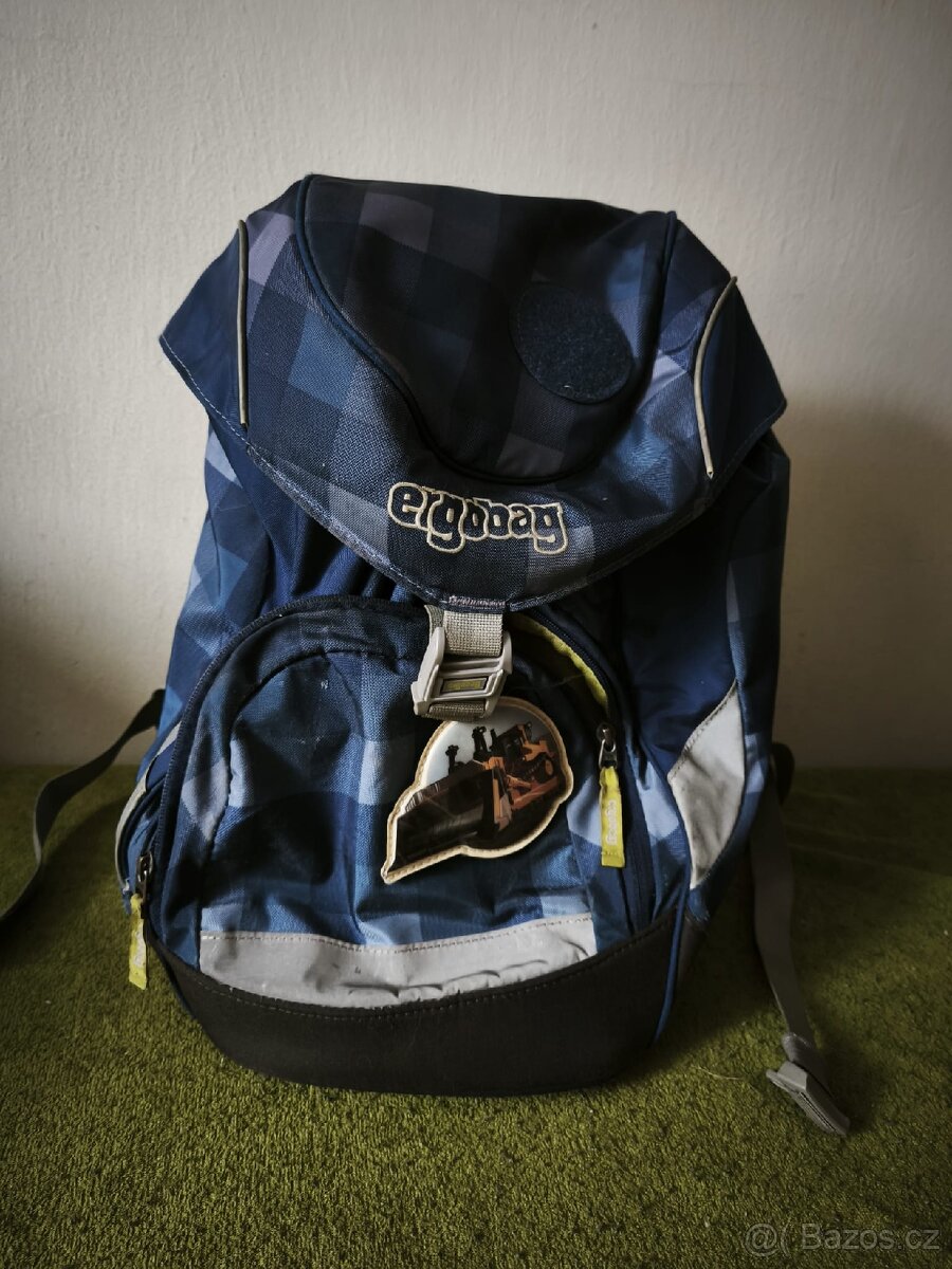 Školní aktovka pro 1. stupeň