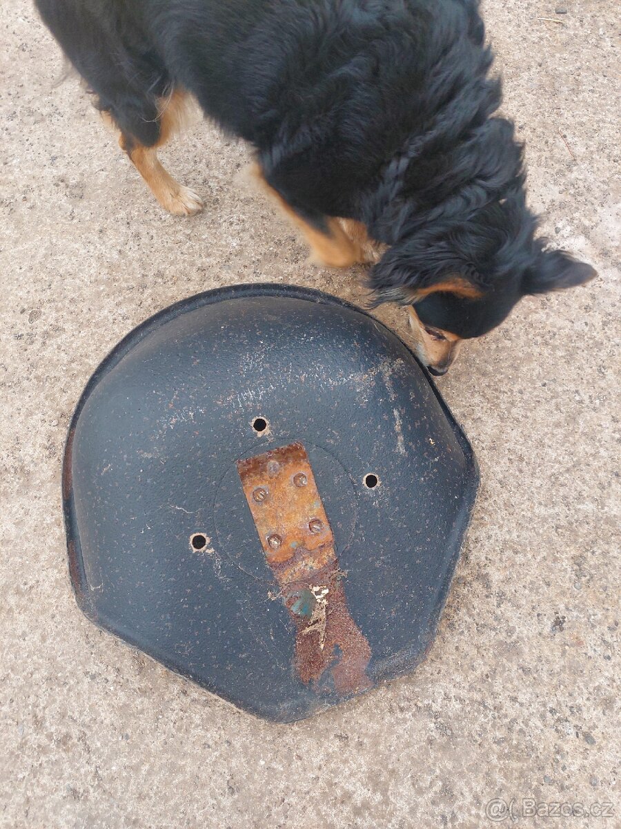 Lavor, sedačka na traktor, asi predvalka