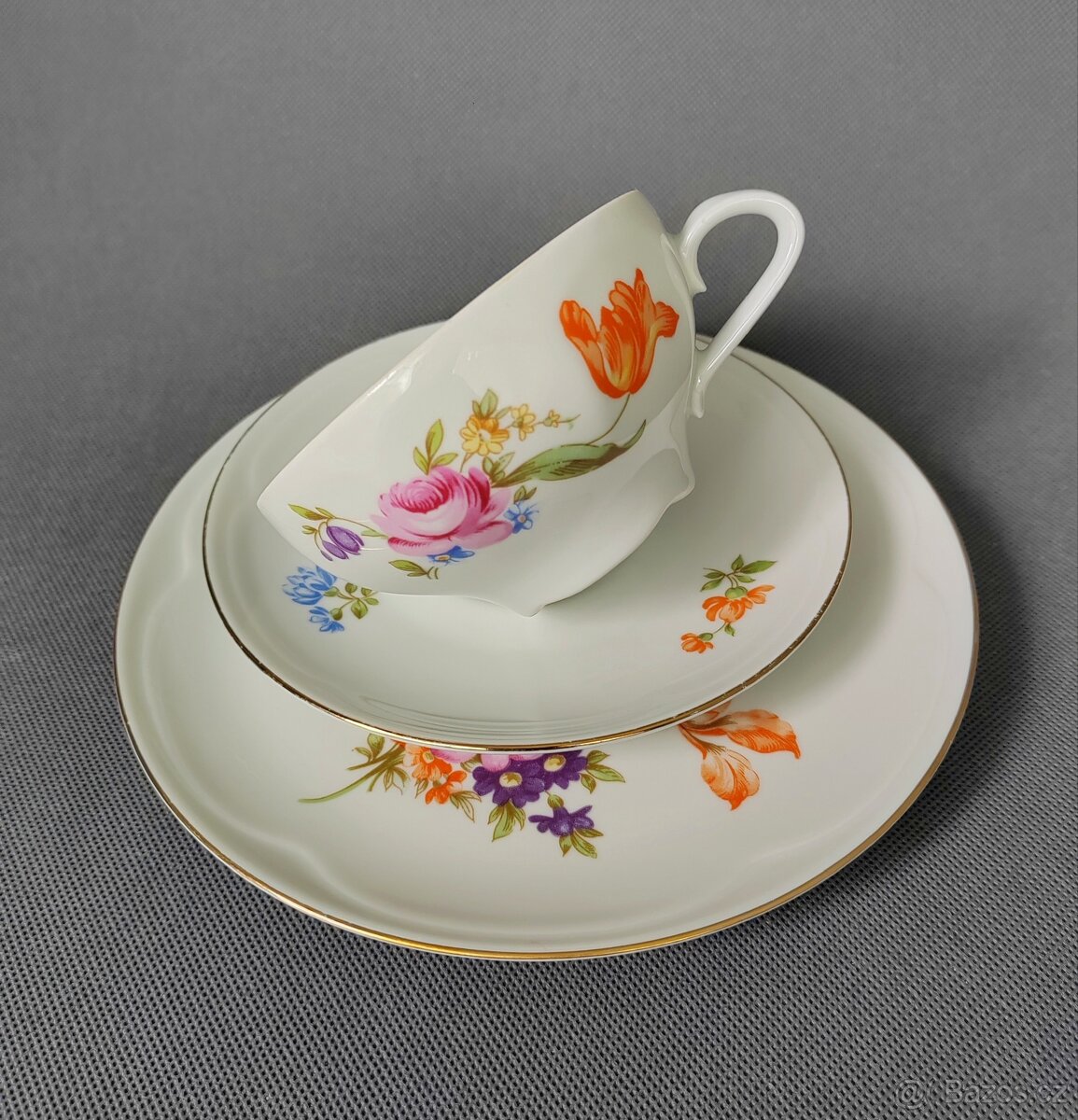 Krásné porcelánové trio Jlmenau Graf von Henneberg