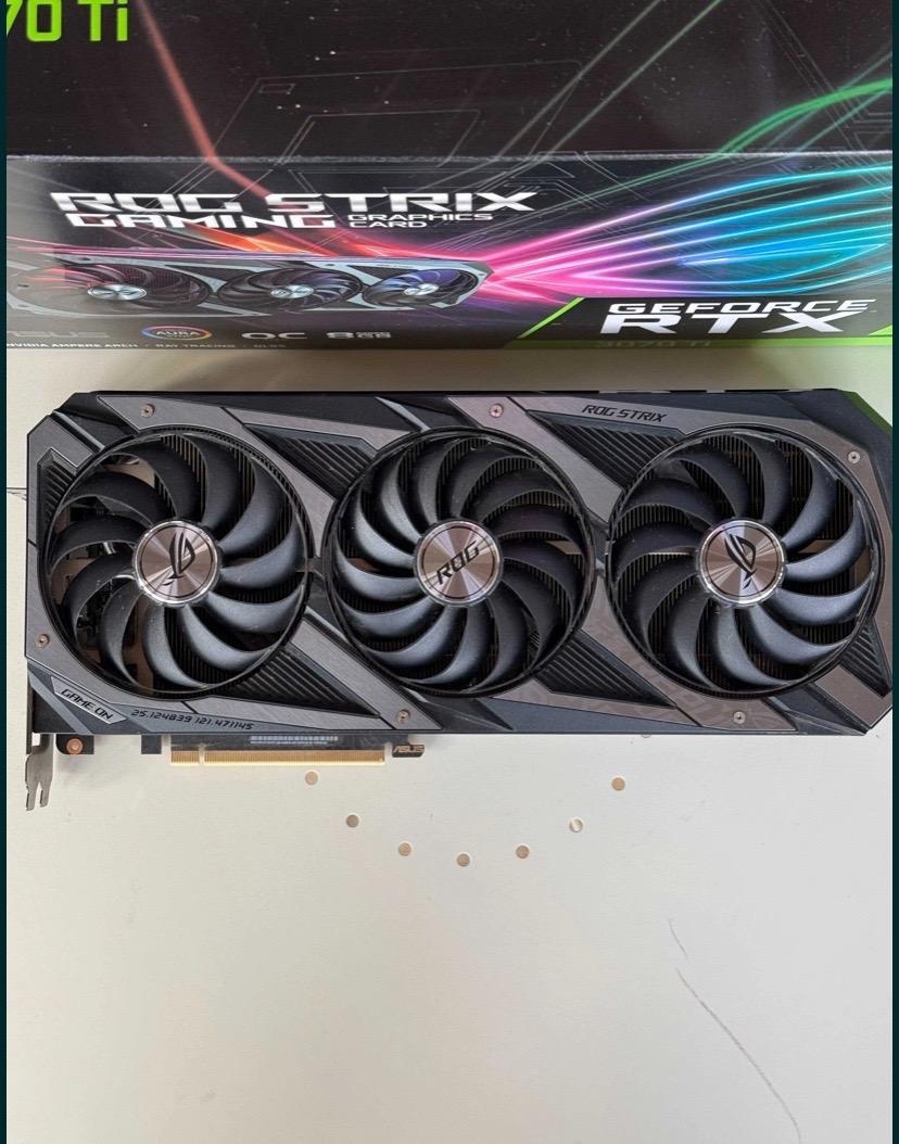 ASUS ROG Strix GeForce RTX 3070 Ti OC, 8GB