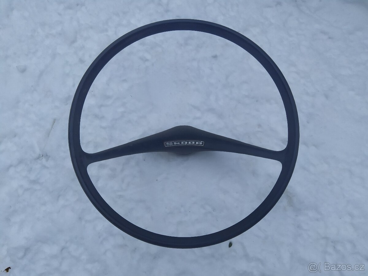 Volant Škoda 100