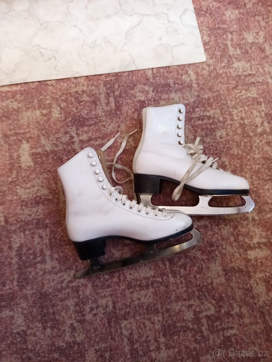 Krasobruslařske brusle vel.38