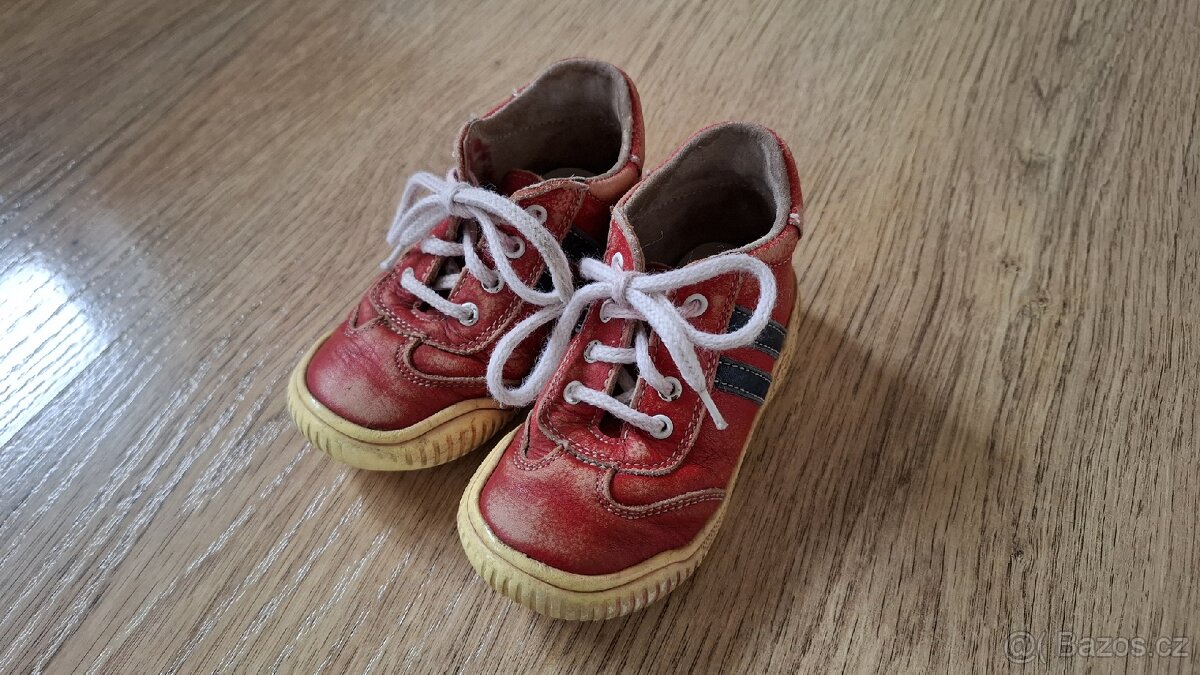 Kožené dětské polobotky, č. 22