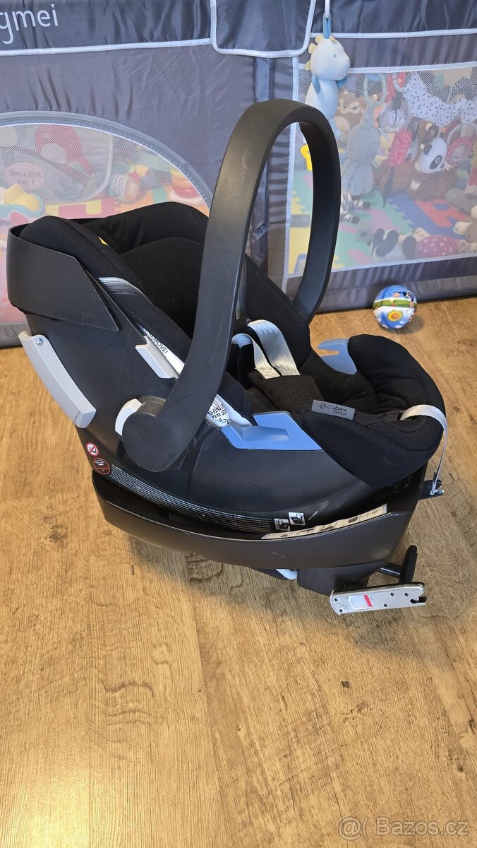 Cybex Aton 5 + zakladna