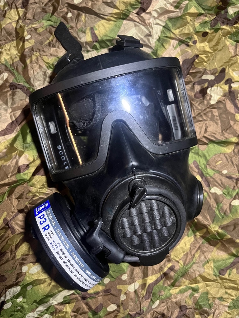 Ochranná celoobličejová plynová maska OM-2020